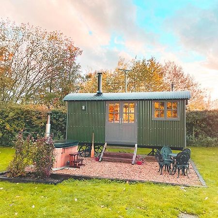 Old King William Shepherd Huts And Private Hot Tubs In North Norfolk Hunworth Ngoại thất bức ảnh
