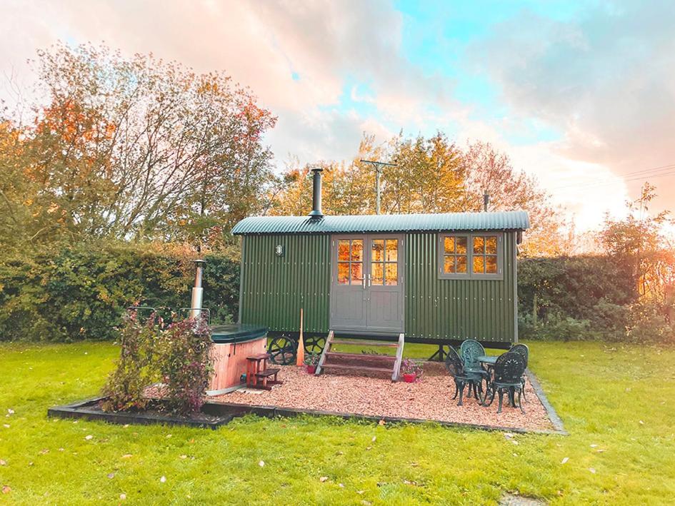 Old King William Shepherd Huts And Private Hot Tubs In North Norfolk Hunworth Ngoại thất bức ảnh