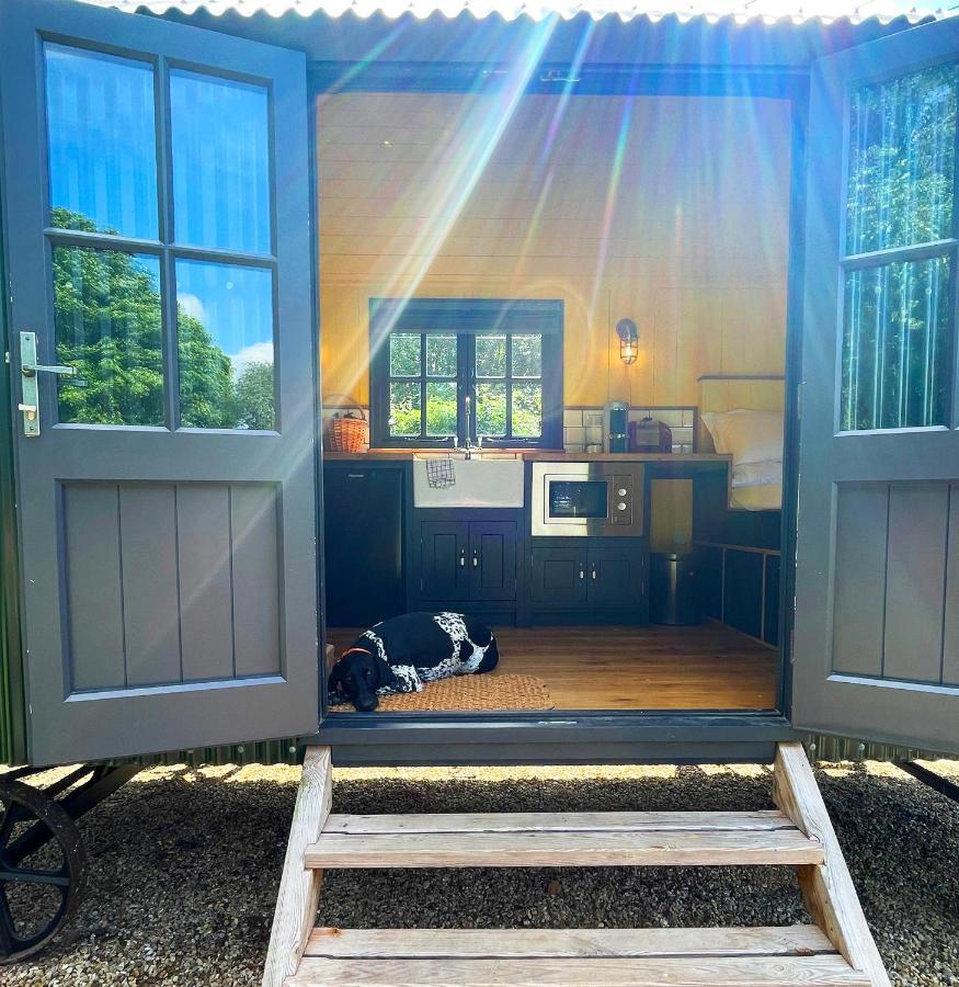 Old King William Shepherd Huts And Private Hot Tubs In North Norfolk Hunworth Ngoại thất bức ảnh